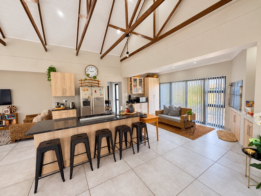 3 Bedroom Property for Sale in Outeniquasbosch Western Cape